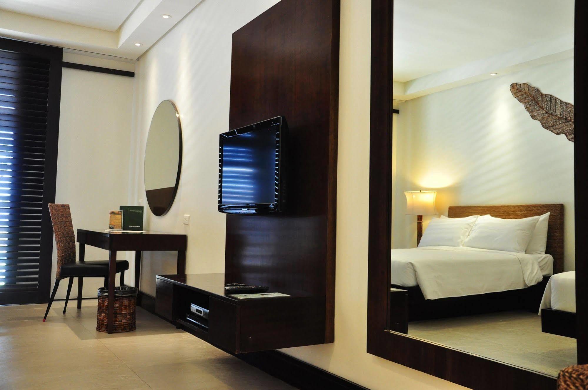 Kamana Sanctuary Resort & Spa Olongapo Exterior photo
